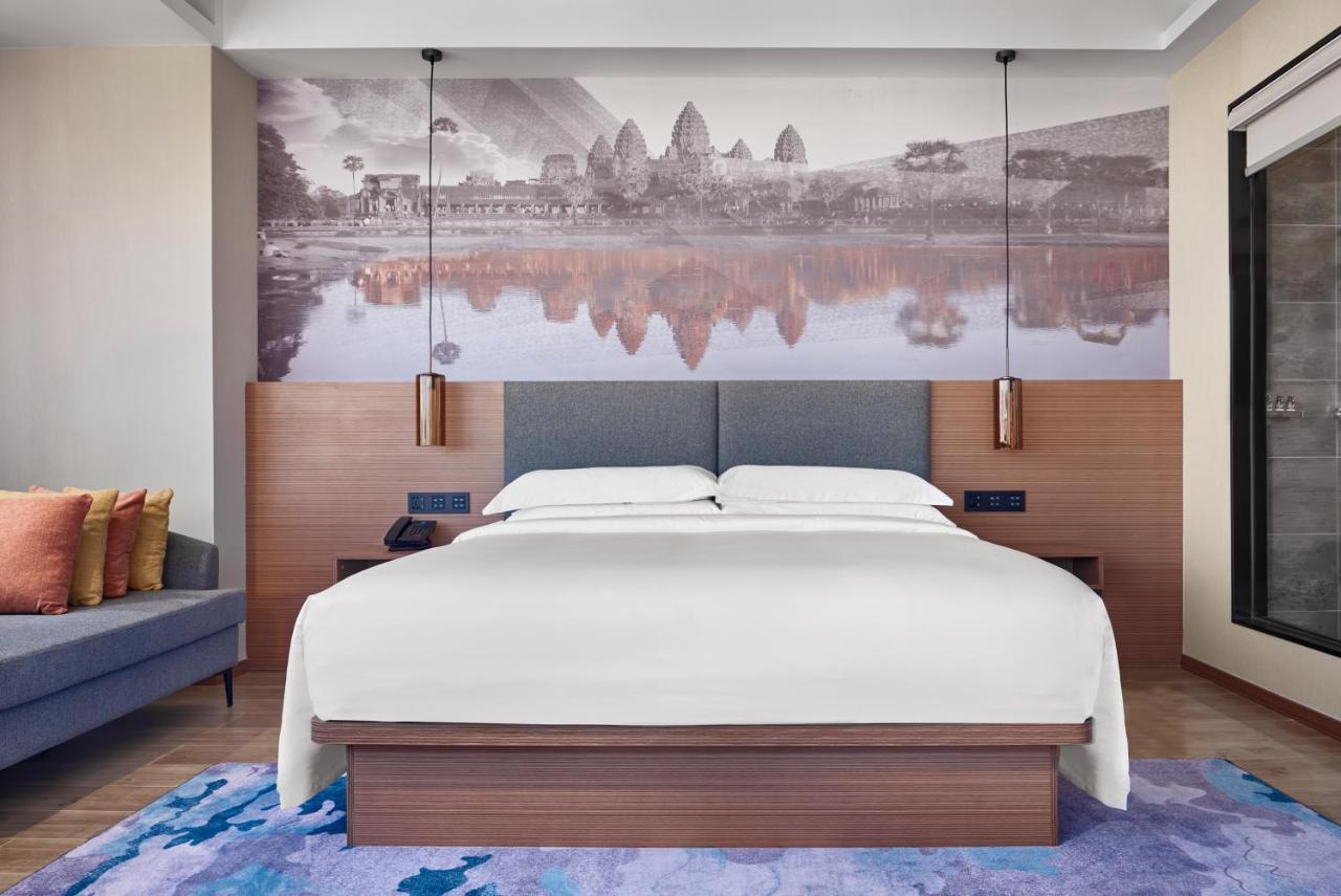 Aurea Central Hotel Phnom-Penh Buitenkant foto