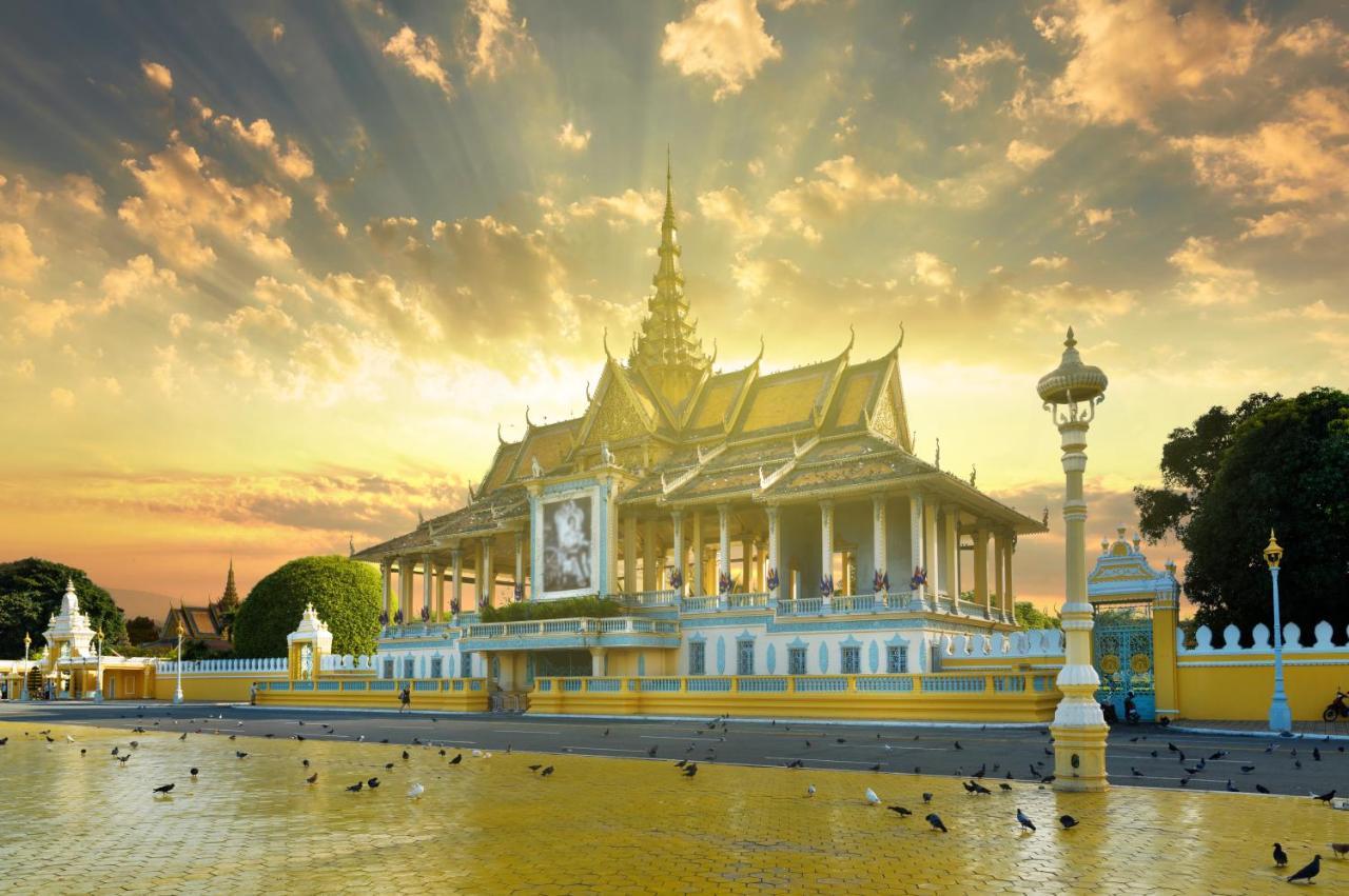 Aurea Central Hotel Phnom-Penh Buitenkant foto